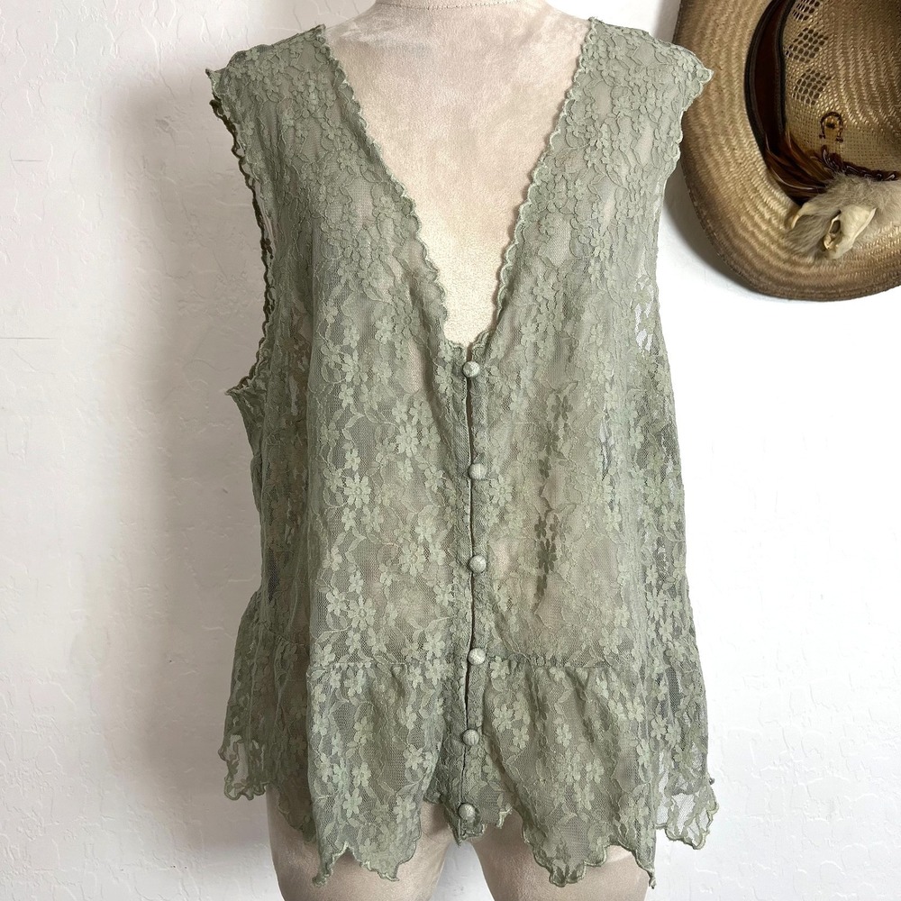 American Eagle Sage Green Floral Lace Button Front Peplum Vest Top Sz L cottage